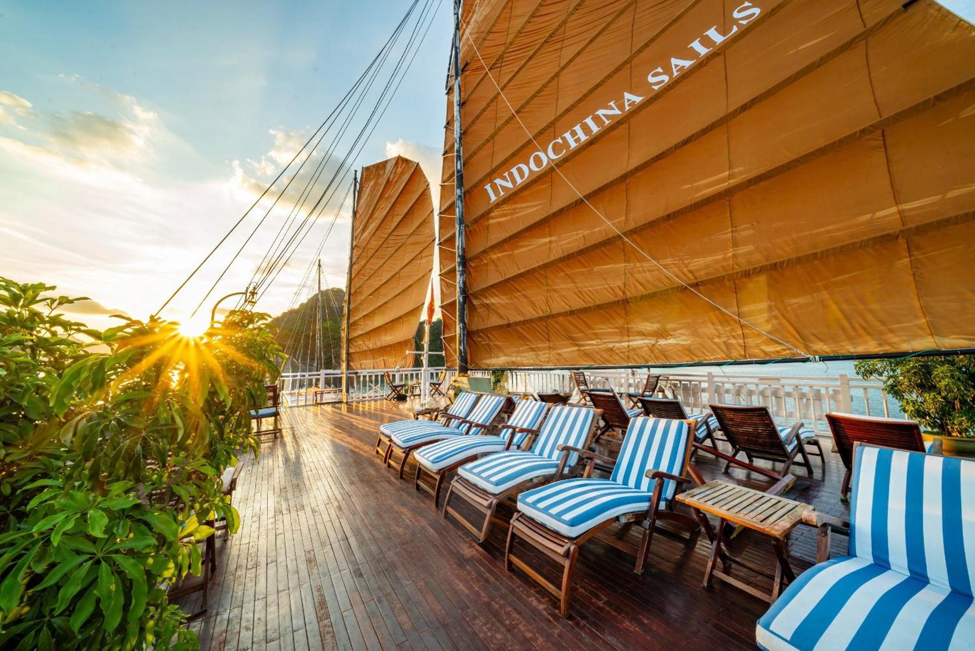 Hotel Indochina Sails Ha Long Esterno foto