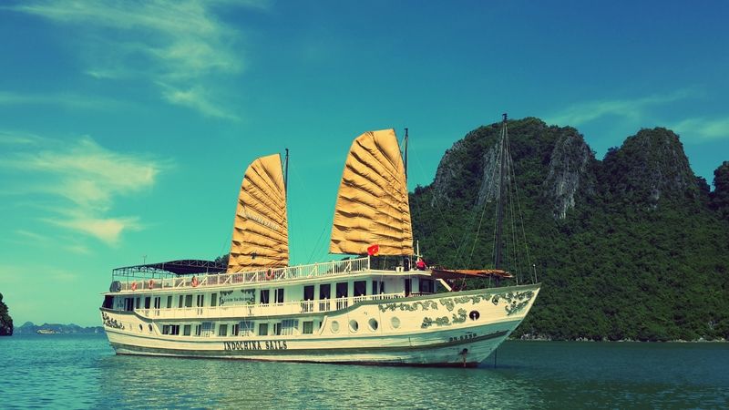Hotel Indochina Sails Ha Long Esterno foto